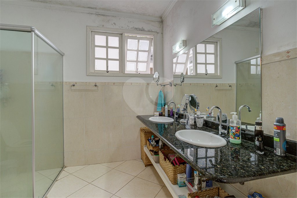 Casa à venda ou para alugar com 4 quartos, sendo 2 suítes, em Ibirapuera, São Paulo, SP