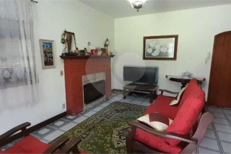 Casa à venda com 3 quartos, sendo 1 suíte,  em Corta Vento, Teresópolis, RJ