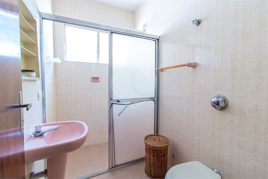 Casa à venda com 3 quartos, sendo 1 suíte, em Chácara Santo Antônio, São Paulo, SP