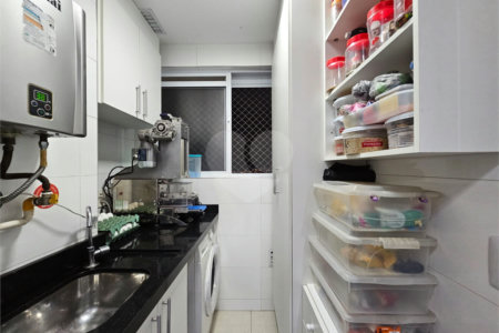 Apartamento à venda com 2 quartos em Vila Anastácio, São Paulo, SP