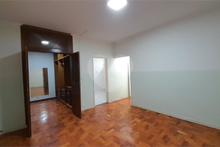 Sobrado para alugar com 5 quartos, sendo 3 suítes, em Jardim do Mar, São Bernardo do Campo, SP
