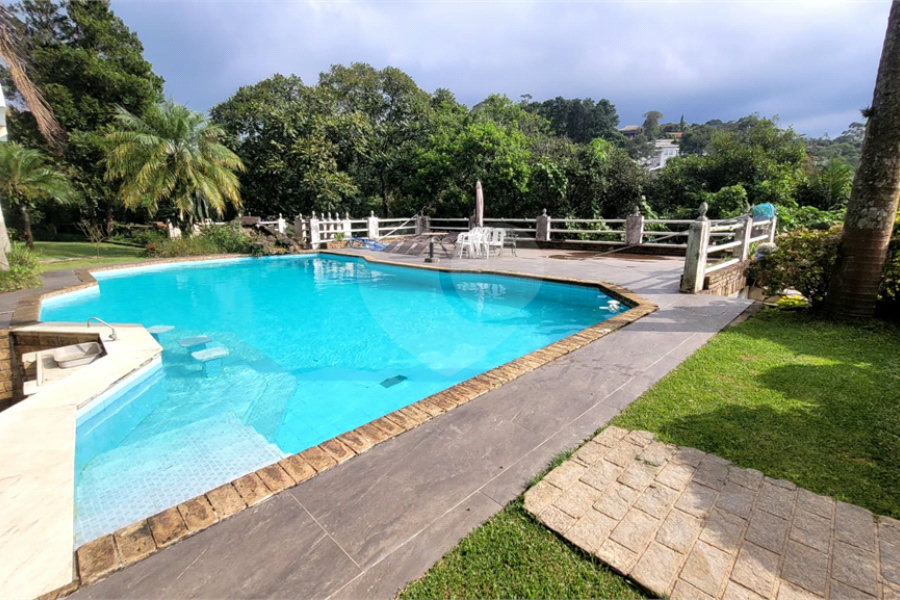 Casa à venda com 4 suítes no condomínio Parque Imperial da Cantareira, Mairiporã - SP