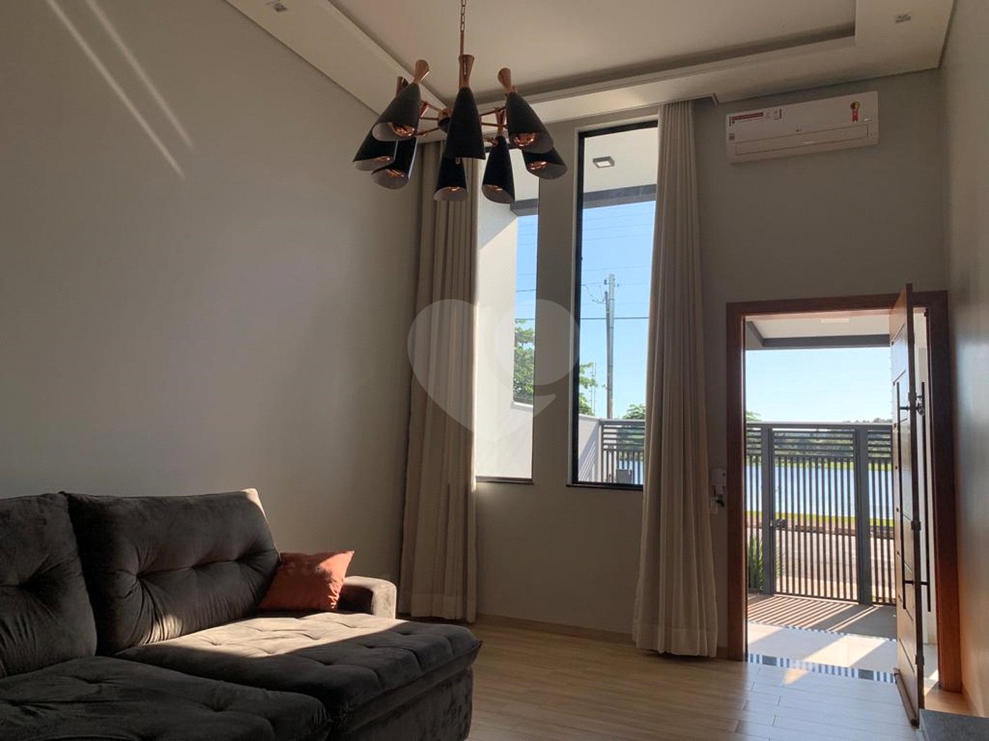 Casa à venda com 2 quartos, sendo 3 suítes, no Centro, Salto Grande, SP