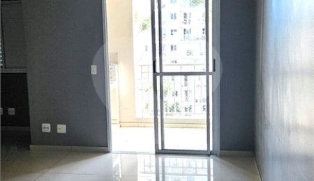 Apartamento à venda com 3 quartos, sendo 1 suíte,  em Vila Paulo Silas, São Paulo, SP