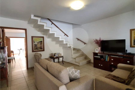 Casa à venda com 3 quartos, sendo 1 suíte, em Jardim Franca, São Paulo, SP