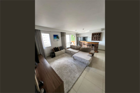 Apartamento à venda com 2 quartos, sendo 1 suíte, em Água Branca, São Paulo, SP