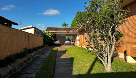 Casa à venda com 4 quartos, sendo 2 suítes,  em Vila Aparecida, Itapetininga, SP
