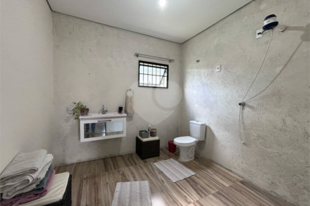 Casa à venda com 2 suítes em Jardim Estância Brasil, Atibaia, SP