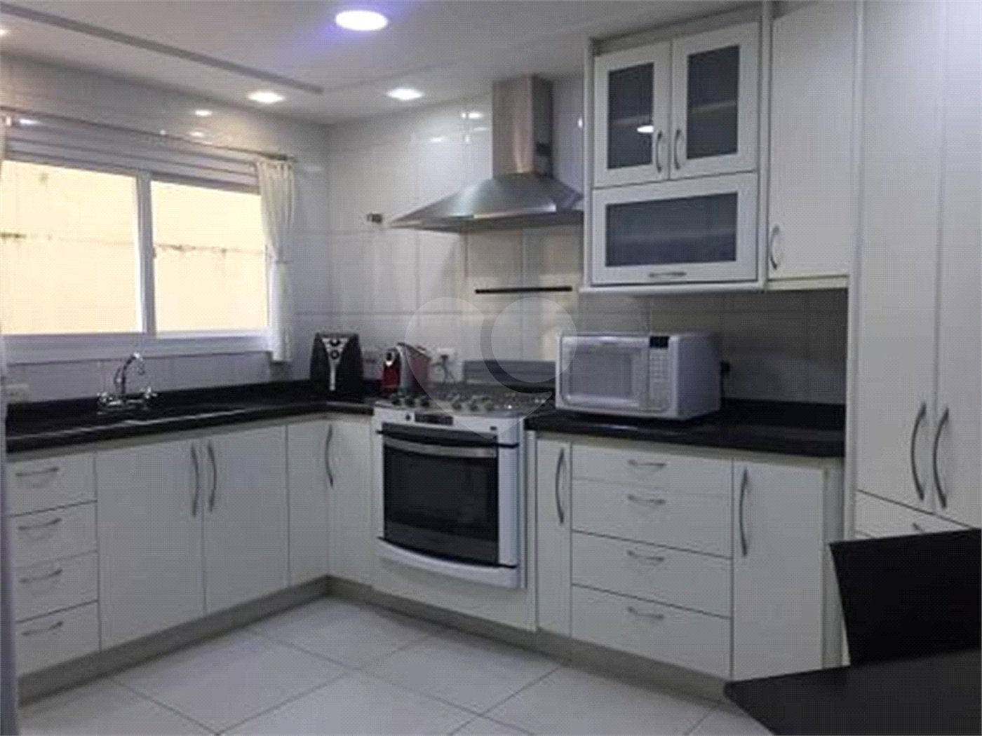 Casa à venda com 4 quartos, sendo 3 suítes, no condomínio Residencial Nova Cantareira, São Paulo - SP