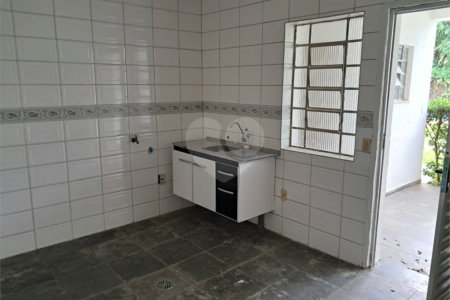 Sobrado para alugar com 4 quartos, sendo 2 suítes, em Interlagos, São Paulo, SP
