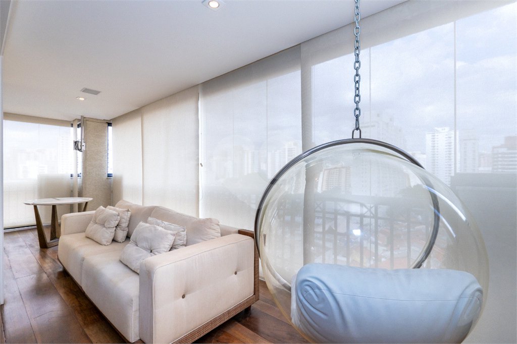 Apartamento à venda com 3 suítes em Vila Nova Conceição, São Paulo, SP