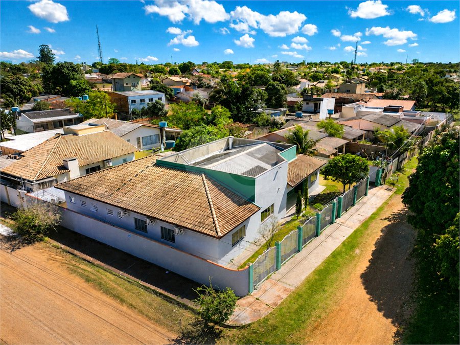 Casa Térrea à venda com 3 quartos, sendo 1 suíte, no Centro, Chapada dos Guimarães, MT