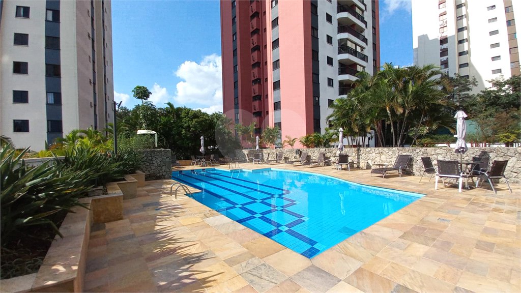 Apartamento à venda com 3 quartos, sendo 1 suíte,  em Butantã, São Paulo, SP