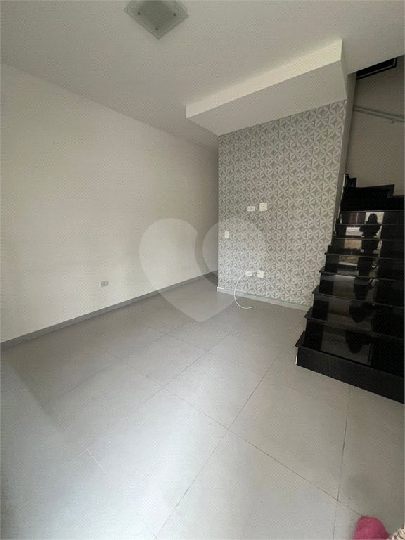 Casa à venda com 2 quartos, sendo 1 suíte,  no condomínio Pitangueiras, Mogi das Cruzes - SP