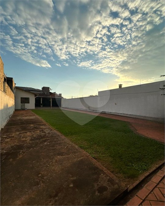 Casa à venda com 3 quartos, sendo 1 suíte,  em Vila Lacíria, Ponta Porã, MS