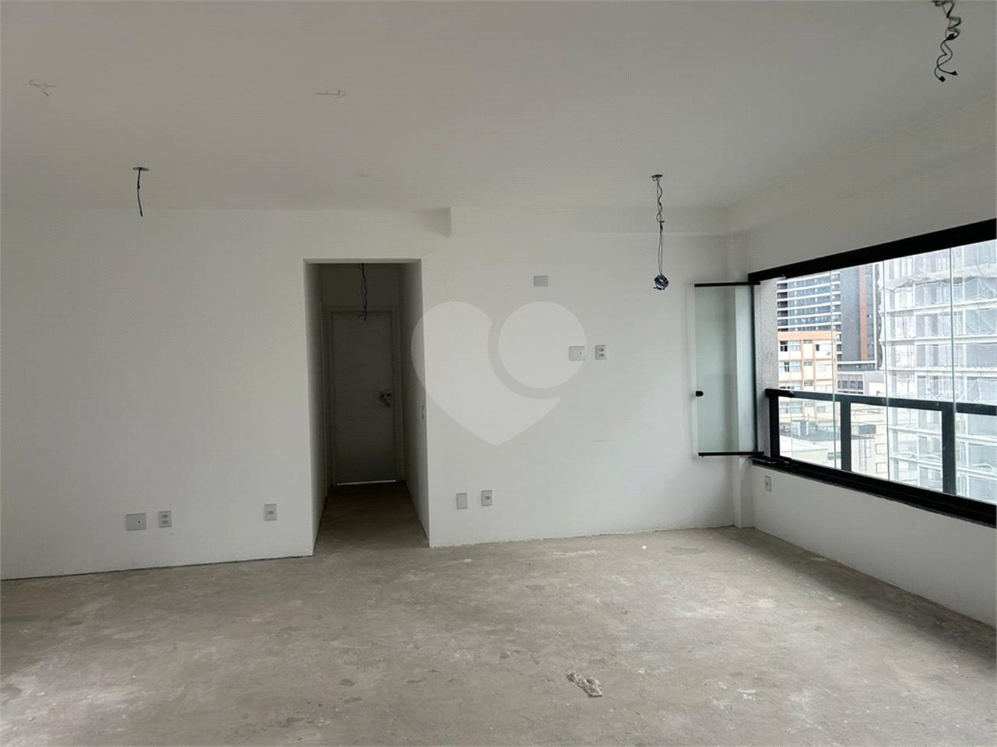 Apartamento à venda com 2 suítes em Cerqueira César, São Paulo, SP