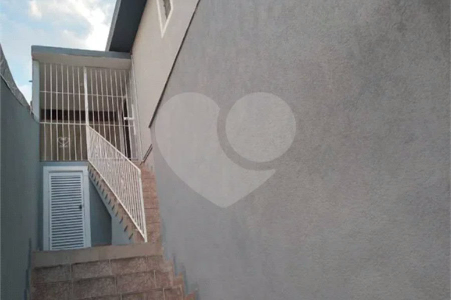 Sobrado à venda com 5 quartos em Tremembé, São Paulo, SP