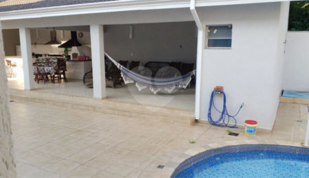 Casa à venda com 4 suítes no condomínio Aruã, Mogi das Cruzes - SP