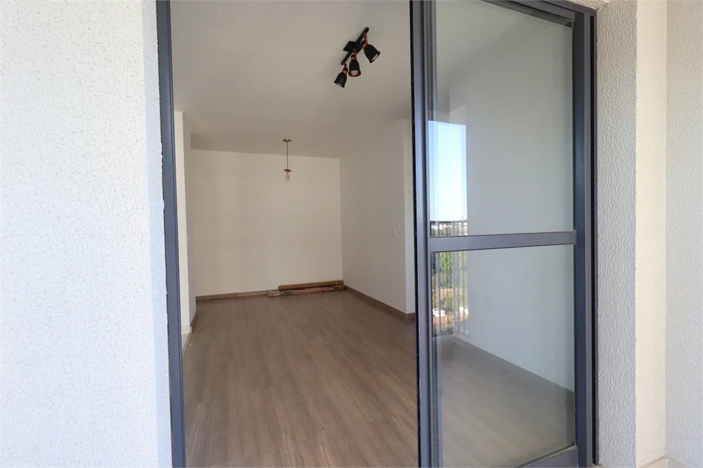 Apartamento à venda com 3 quartos, sendo 1 suíte, em Vila Anastácio, São Paulo, SP
