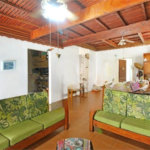 Casa à venda com 3 quartos, sendo 1 suíte,  em Estância Balneária Belmira Novaes, Peruíbe, SP