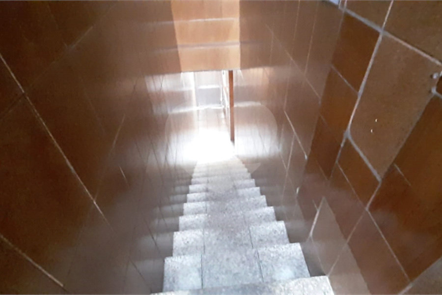 Sobrado à venda com 3 quartos em Jardim Guairaca, São Paulo, SP