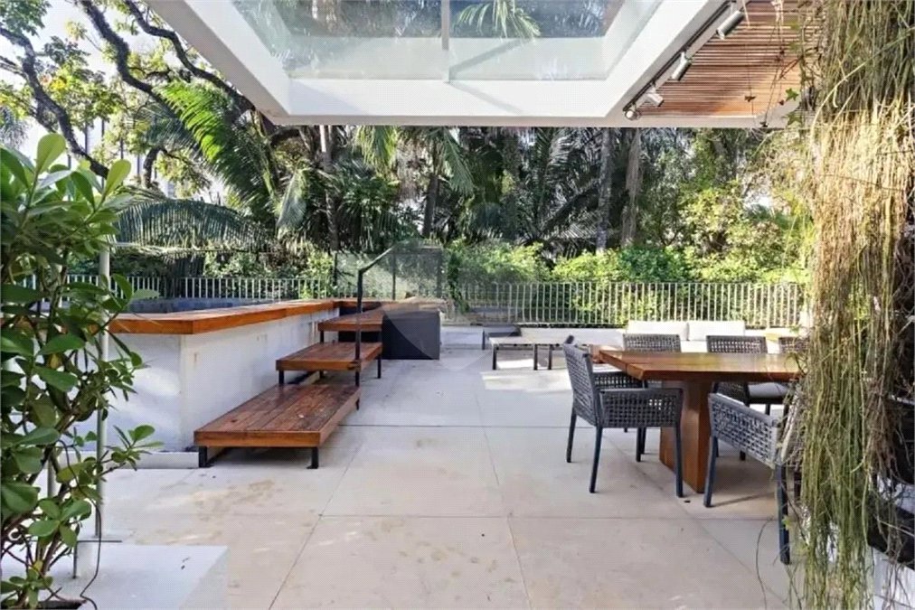Casa à venda ou para alugar com 2 suítes no condomínio Praça Gabriel, São Paulo - SP