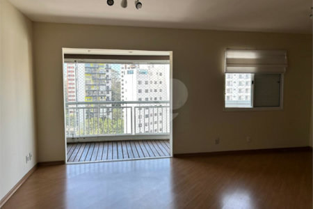 Apartamento à venda com 2 quartos, sendo 1 suíte, em Vila Andrade, São Paulo, SP