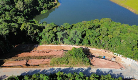Terreno à venda no condomínio Bosque da Represa, Nazaré Paulista - SP