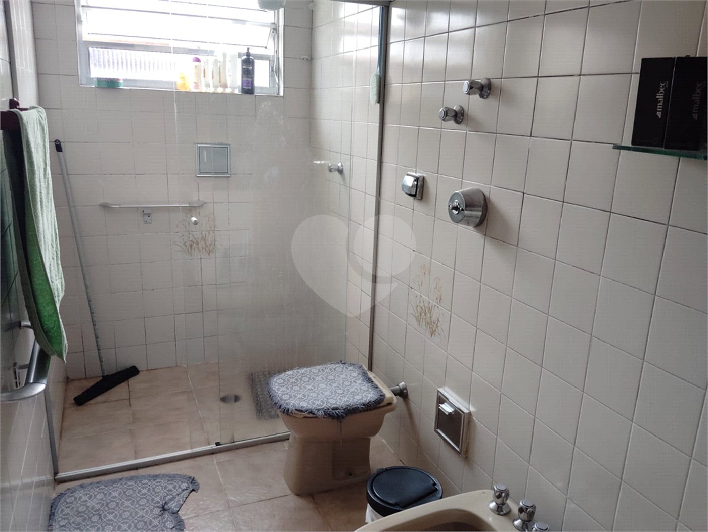 Sobrado de 190m2 à venda com 4 dormitórios e 2 vagas em São João Clímaco