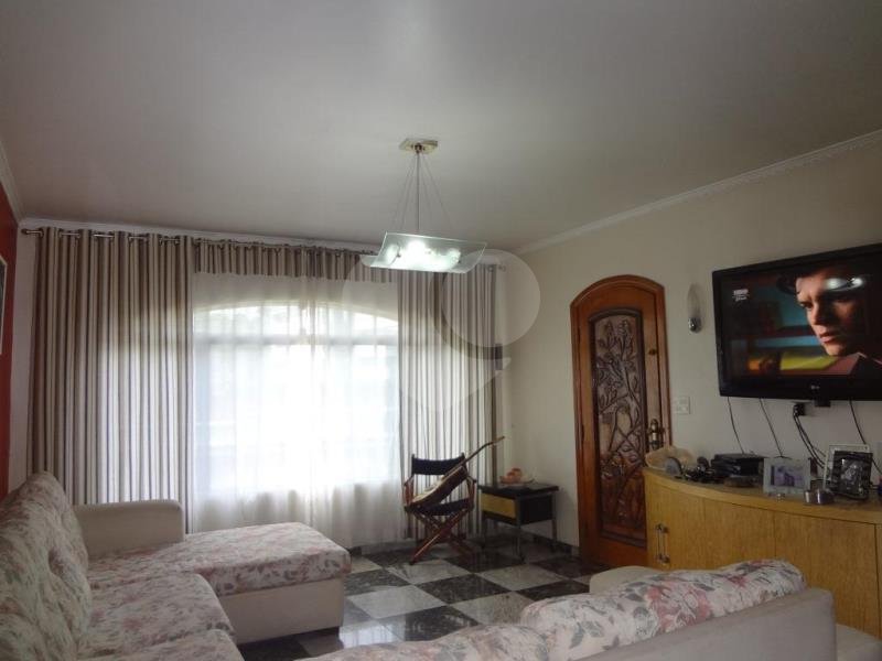Sobrado à venda com 3 quartos, sendo 1 suíte, em Jardim do Colégio (zona Norte), São Paulo, SP
