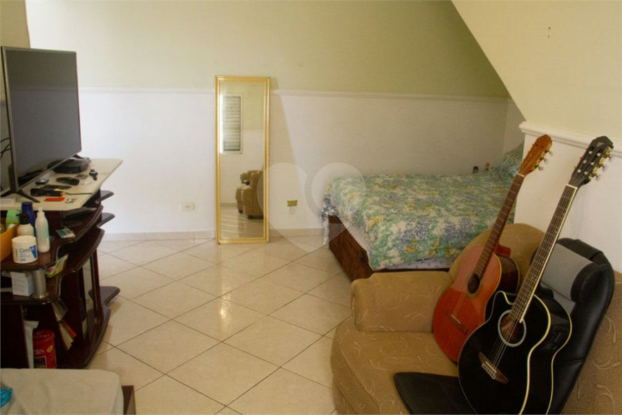 Casa Térrea à venda com 3 quartos, sendo 1 suíte, em Vila Irmãos Arnoni, São Paulo, SP