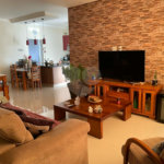 Casa à venda com 3 quartos, sendo 1 suíte, no condomínio Vila Hipica Ii, Vinhedo - SP