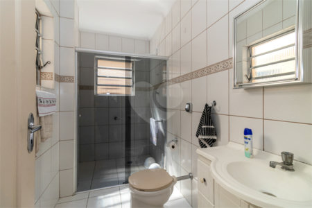 Casa Térrea à venda com 3 quartos, sendo 1 suíte,  em Indianópolis, São Paulo, SP