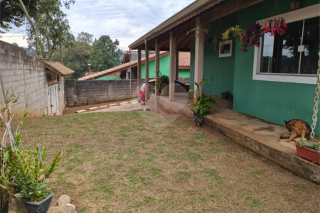 Casa à venda com 2 quartos em Chácaras Santa Martha, Várzea Paulista, SP