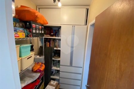Cobertura à venda com 3 quartos, sendo 1 suíte,  em Brooklin Paulista, São Paulo, SP