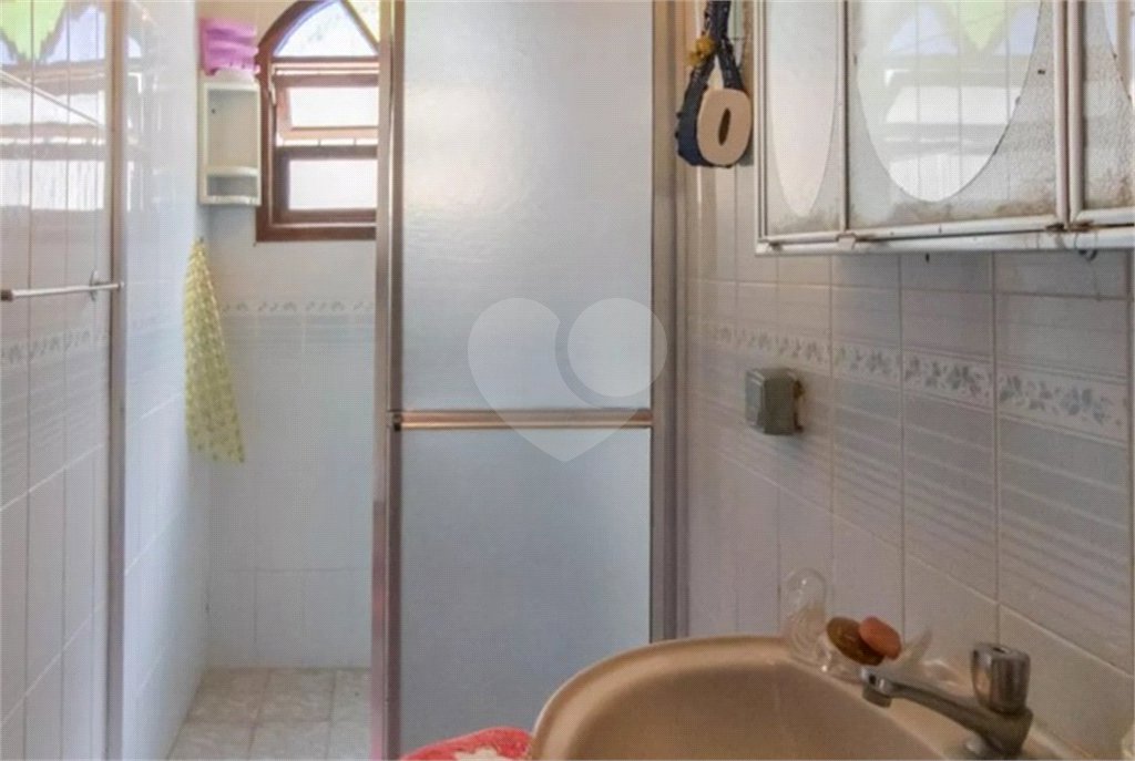Casa à venda com 3 quartos, sendo 2 suítes,  em Jardim Santa Mena, Guarulhos, SP