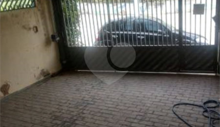 Sobrado à venda com 3 quartos, sendo 1 suíte,  em Vila Universitária, São Paulo, SP