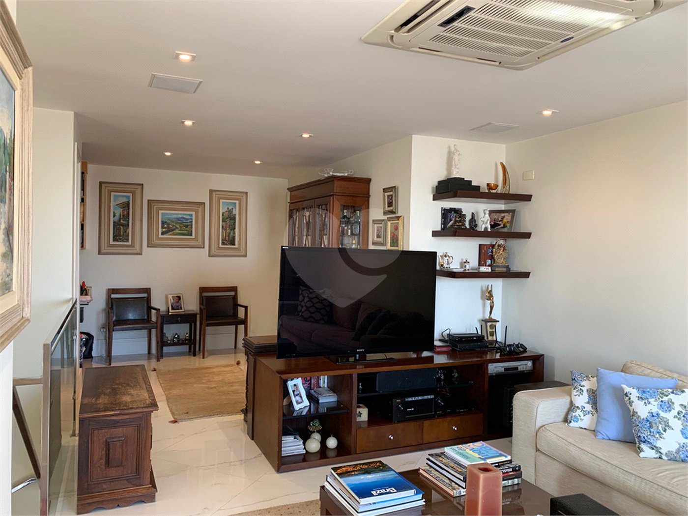Apartamento à venda com 3 quartos, sendo 2 suítes, em Mooca, São Paulo, SP