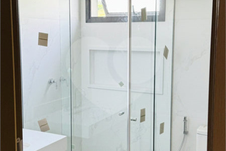 Casa à venda com 3 suítes no condomínio Santa Isabel I, Louveira - SP