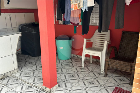 Sobrado à venda com 3 quartos, sendo 2 suítes,  em Vila Lúcia, Poá, SP