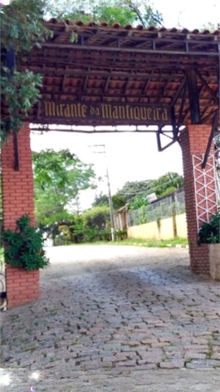 Casa à venda com 2 quartos, sendo 1 suíte, no condomínio Mirante da Mantiqueira I, Mairiporã - SP
