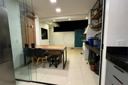 Casa à venda com 3 quartos, sendo 1 suíte, no condomínio Terras de São Francisco, Sorocaba - SP