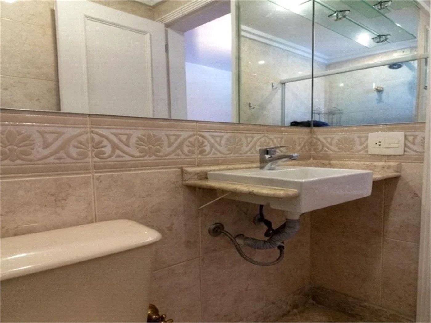 Apartamento à venda com 4 suítes em Jardim Leonor, São Paulo, SP