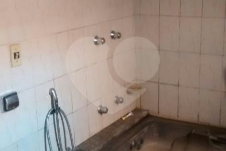 Casa à venda com 4 quartos, sendo 1 suíte, em Parque Vitória, São Paulo, SP