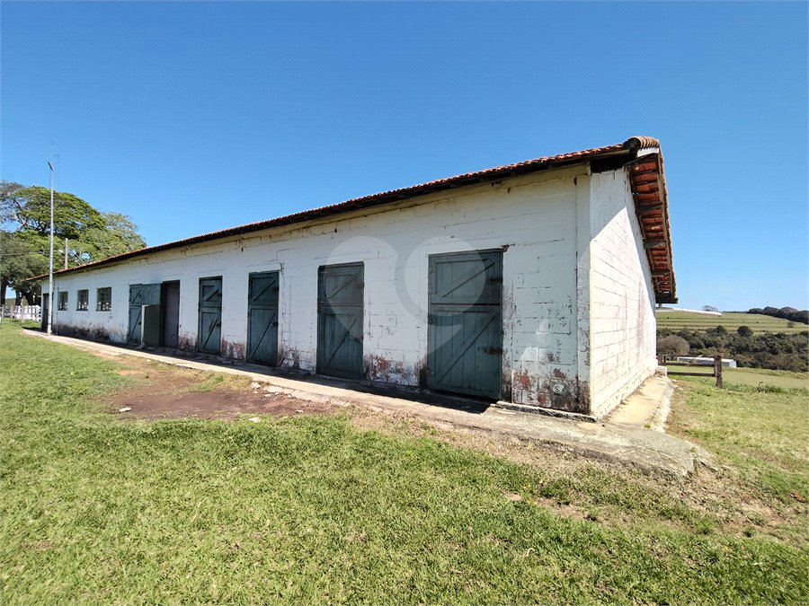 Fazenda para alugar com 3 quartos em Vila Santana, Itapetininga, SP