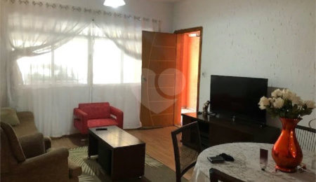 Sobrado à venda com 2 quartos em Vila Vitório Mazzei, São Paulo, SP