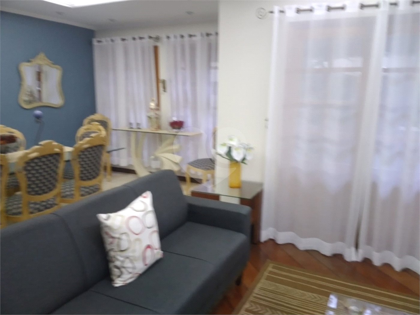 Casa à venda com 4 quartos, sendo 3 suítes, no condomínio Da Serra, São Paulo - SP