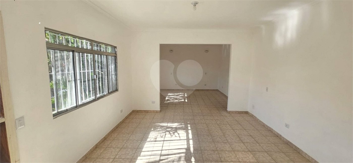 Sobrado à venda com 5 quartos, sendo 1 suíte, em Interlagos, São Paulo, SP