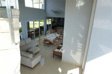 Casa à venda com 4 suítes no condomínio Fazenda Palmeiras Imperiais, Salto - SP