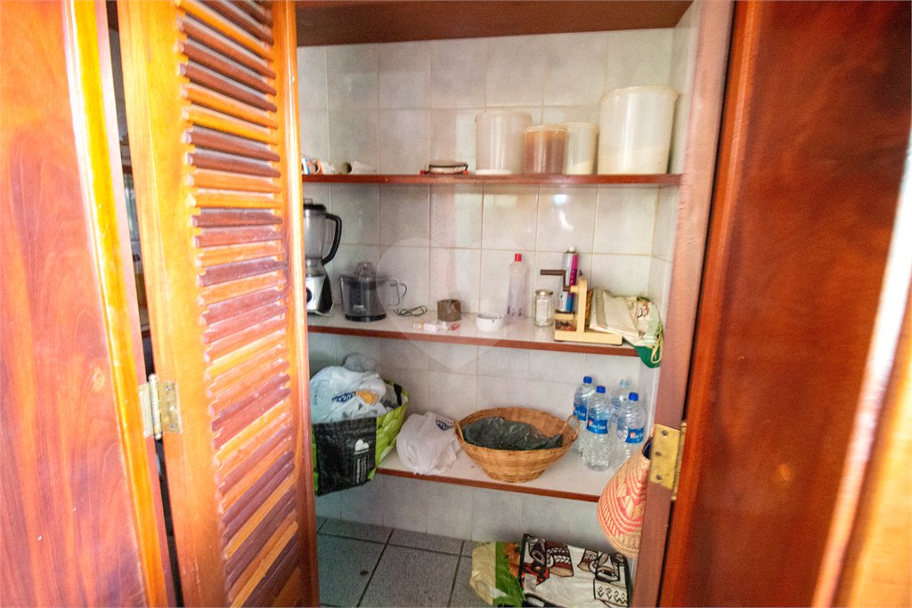 Chácara à venda com 3 suítes em Pavão (canguera), São Roque, SP